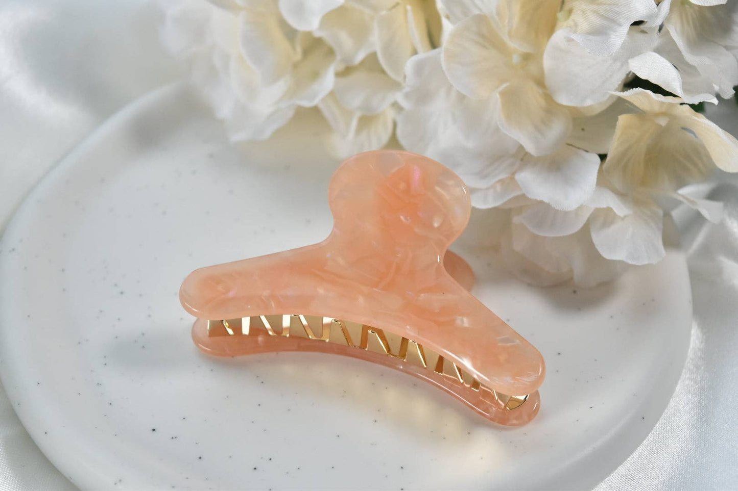 French Claw in Peach