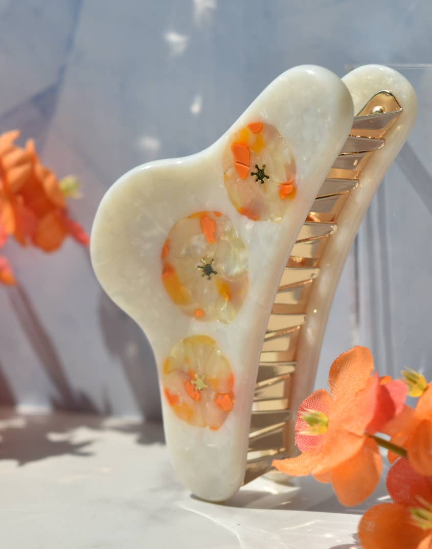 French Round Three Poppy Claw | White Orange Flower Acetate Claw