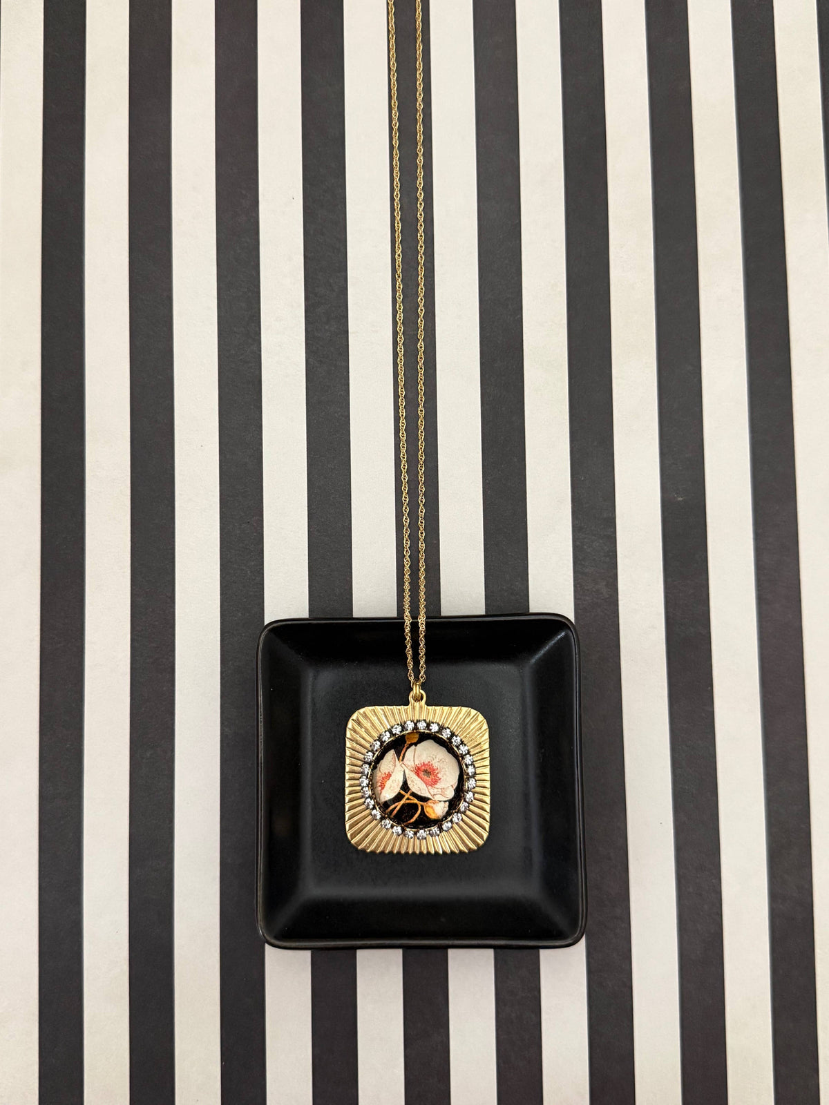 Poppy Necklace