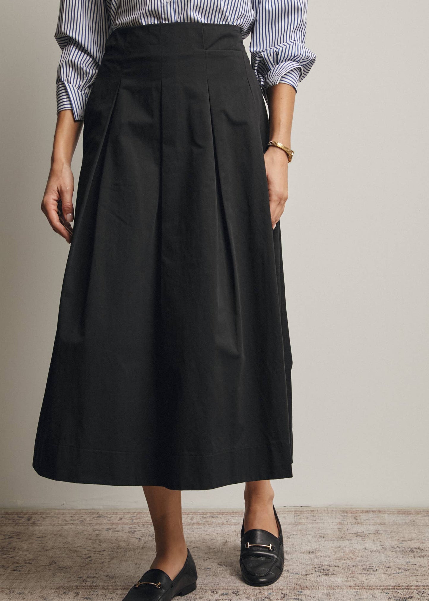 Maria Black Pleated Midi Skirt
