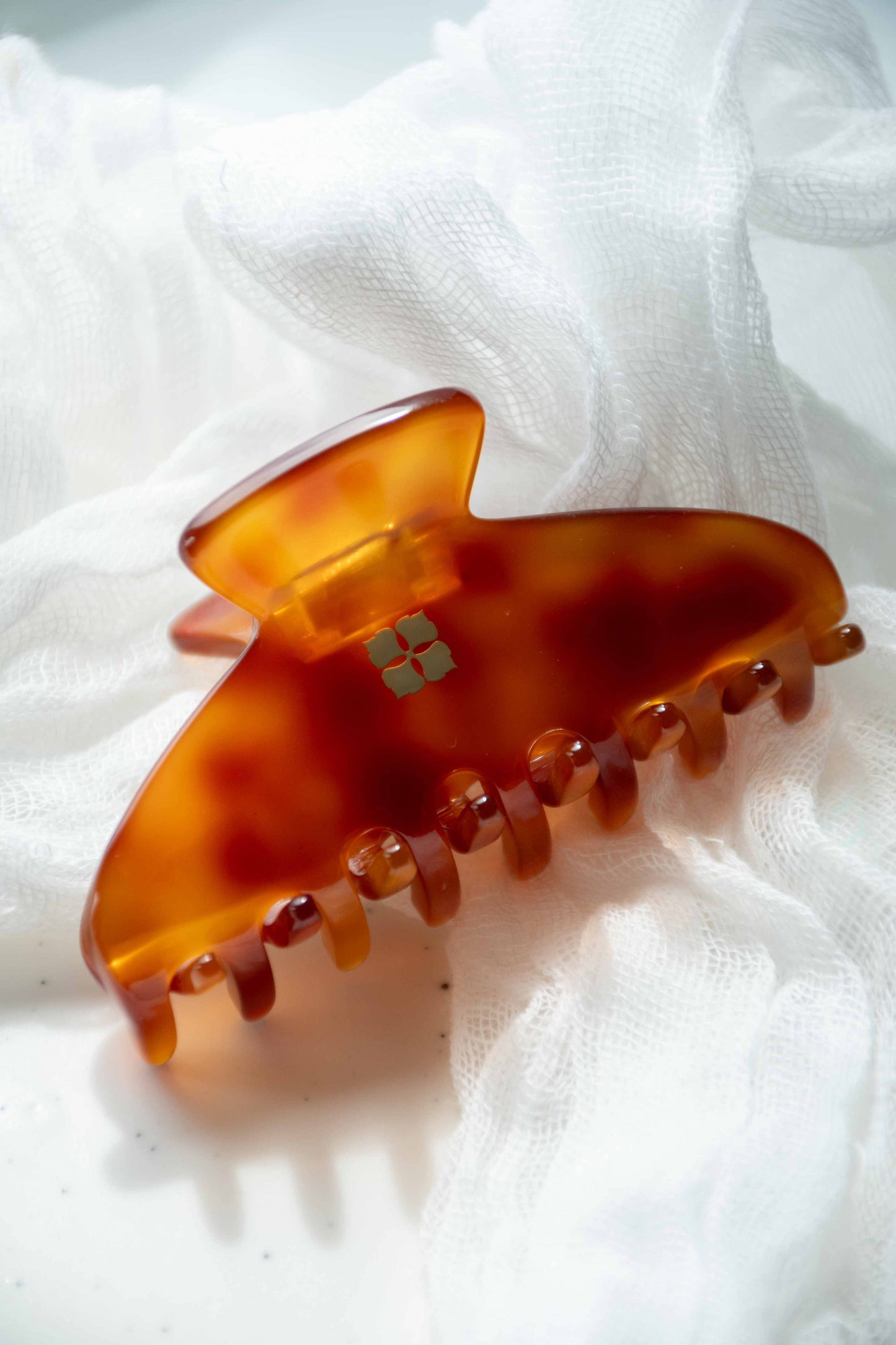 Glamour Grip Mini Claw in Barite