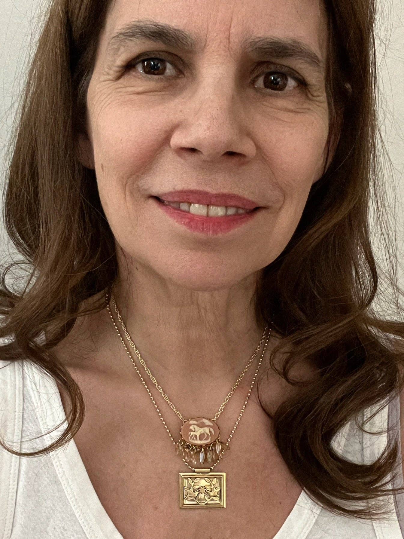 Rosalind Necklace: 18" / Mother of pearl