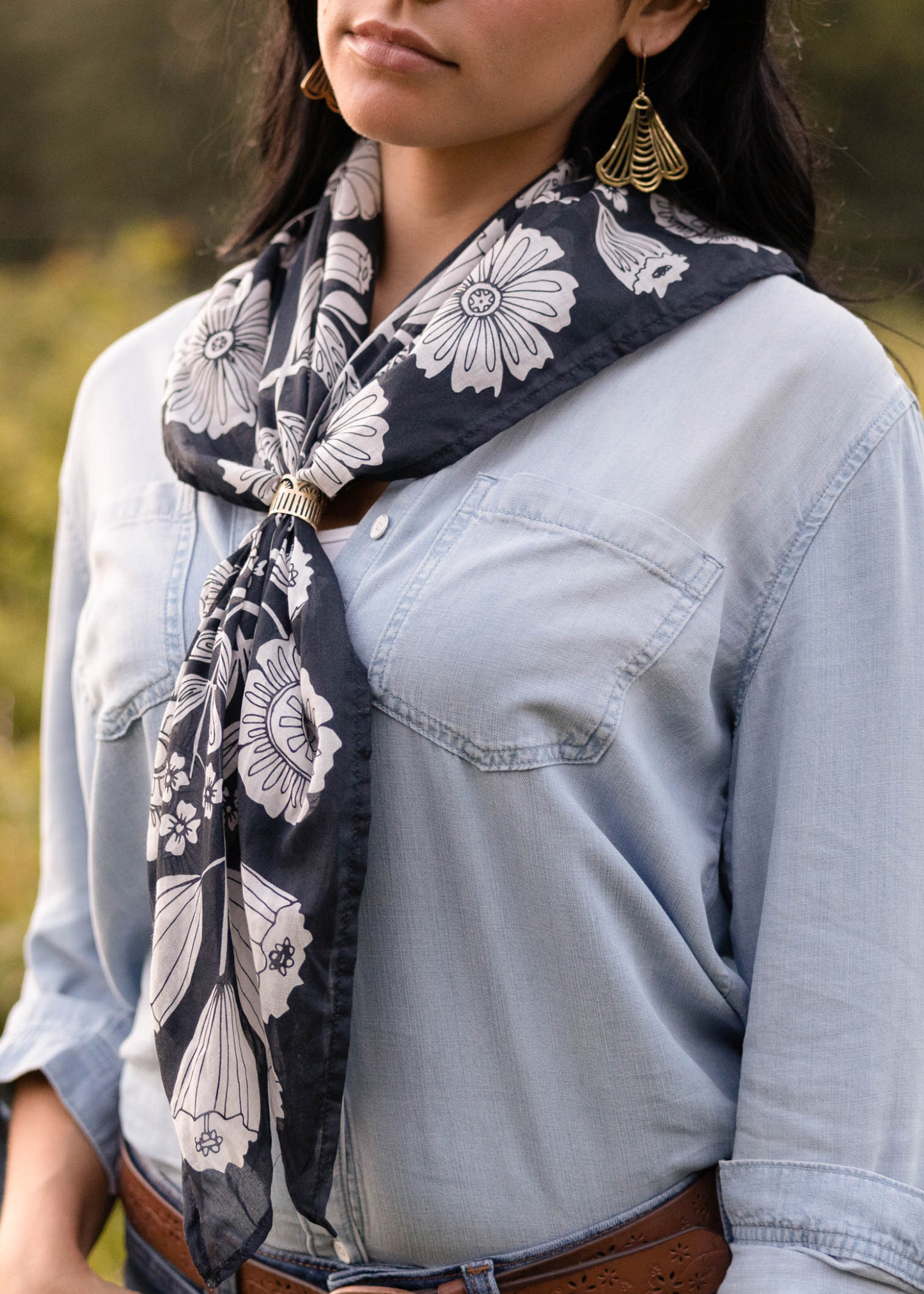 34" Wild Rag Fiona Bandana