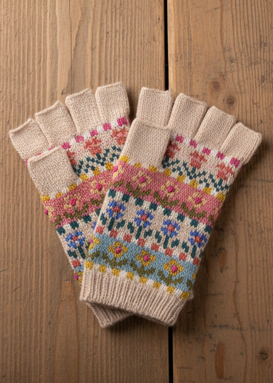 Tulip Fingerless Glove: Natural
