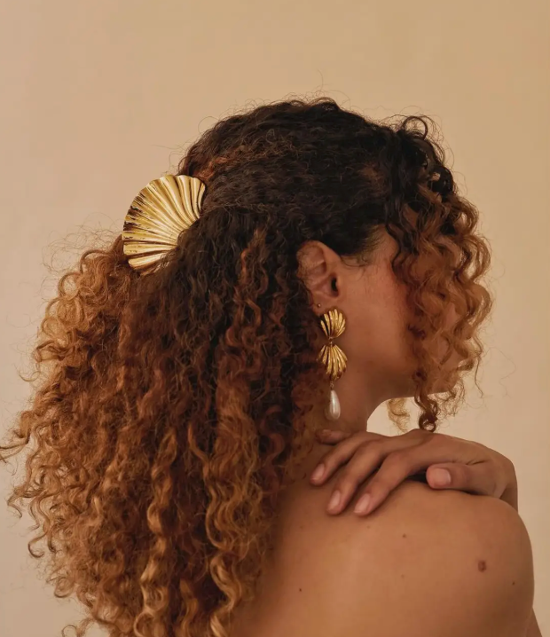 Gold Seashell Hair Clip
