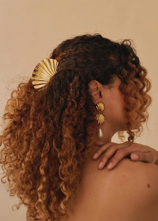 Gold Seashell Clip - Small