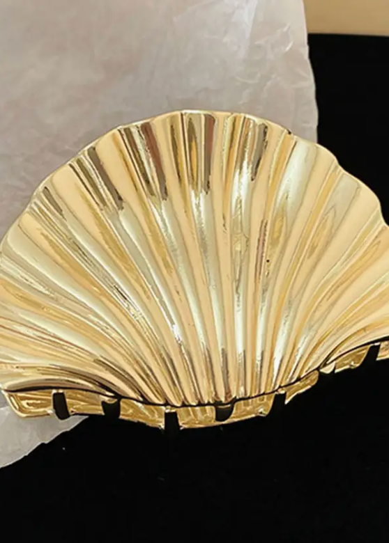 Gold Seashell Clip - Small