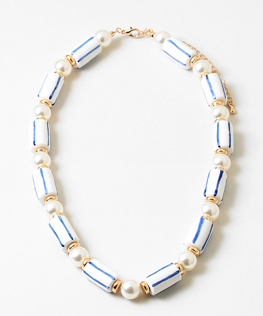 Taffy Necklace