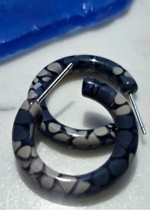 Serrata Mini Hoop Earrings