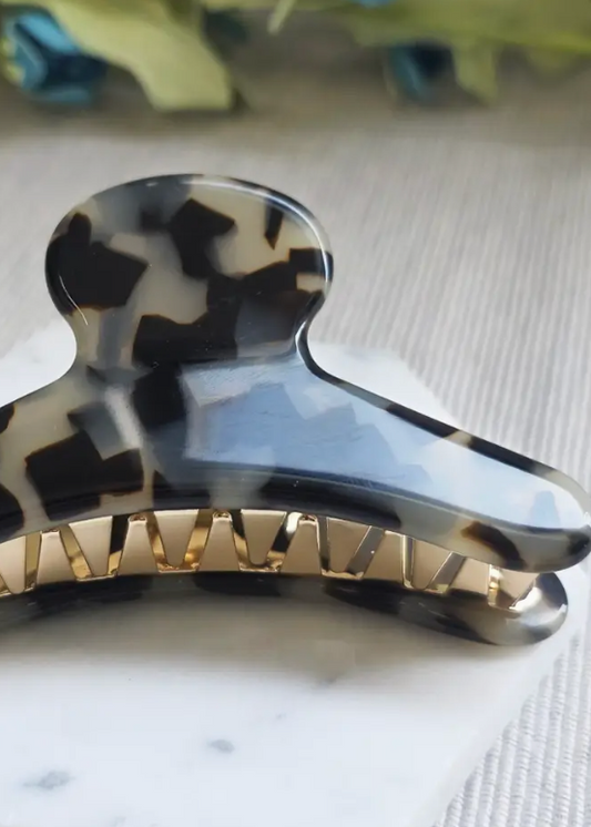 Blonde Tortoise Hair Clip