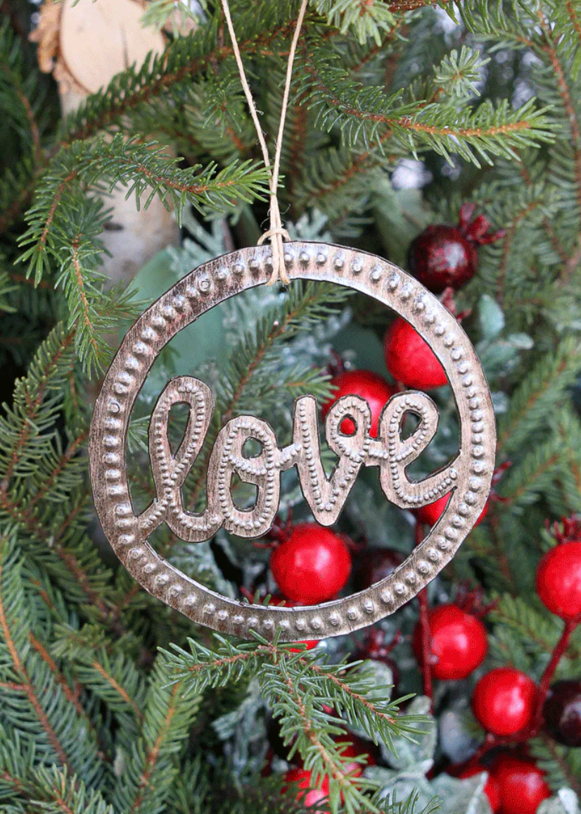 Love Circle Metal Art Ornament