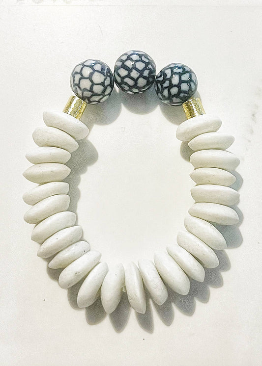 Ashanti Glass & Chinoiserie Bead Stretch Bracelet- White