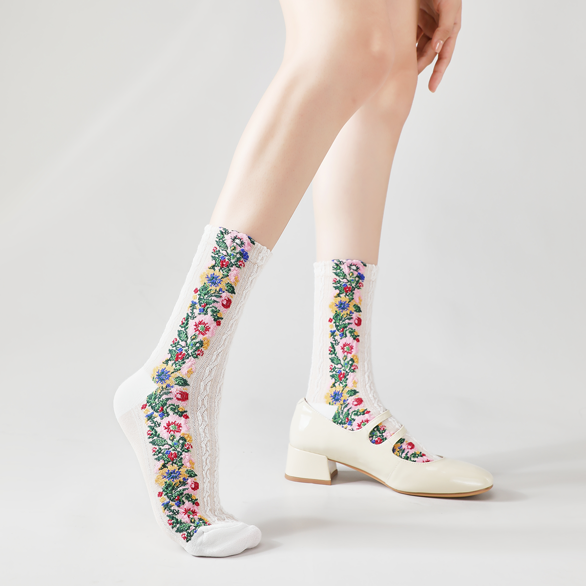 Rufia - Vintage Floral Print Summer Socks: NAVY / AVERAGE