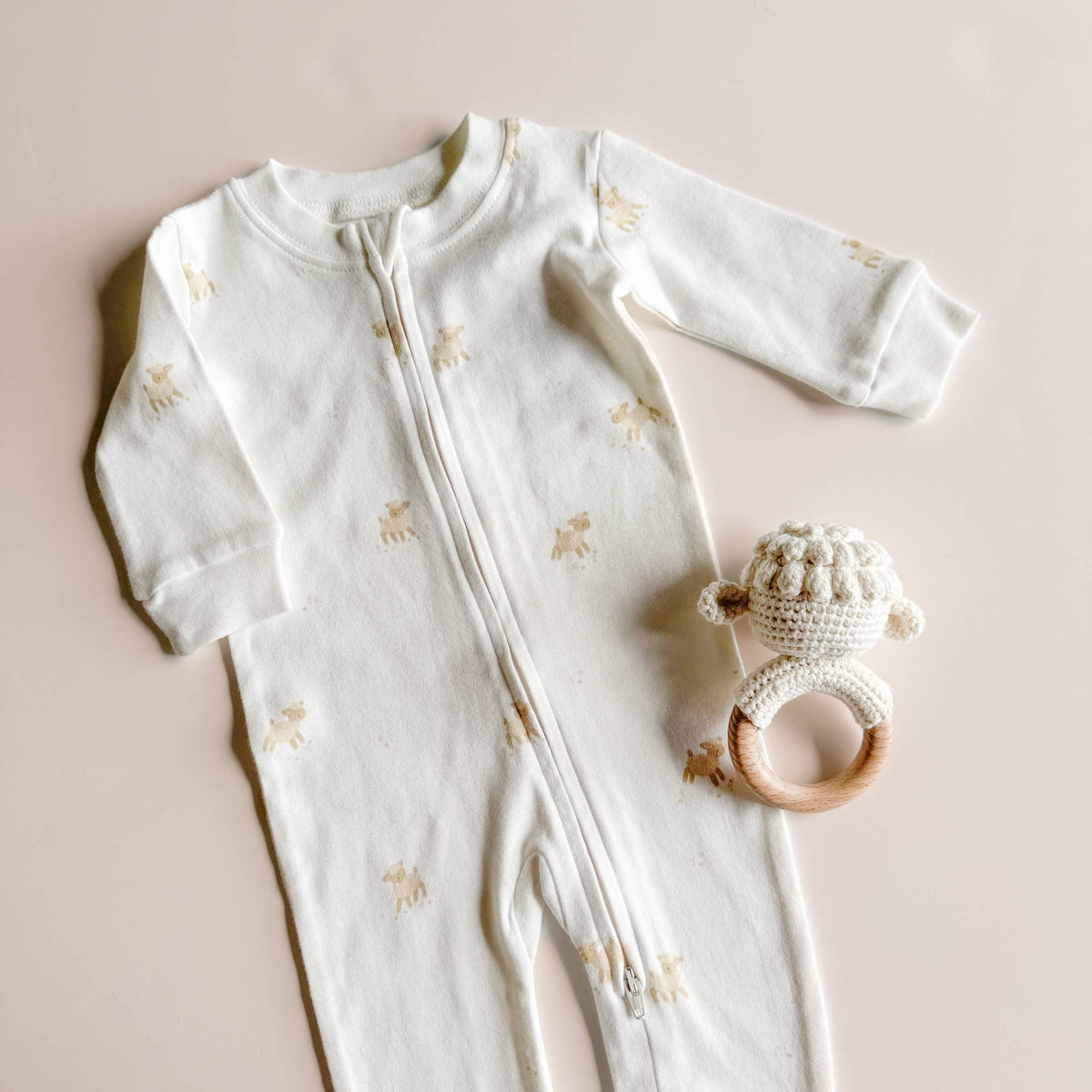 Organic Layette  Zipper Romper Lamb Baby Newborn Gift: Cream / 0-3m